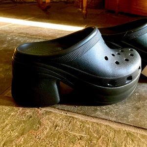 Funky fun clogs popular Siren Crocs ready to be embellished! Open to offers